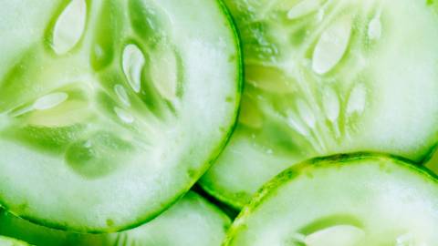 hydrating foods: cucumbers