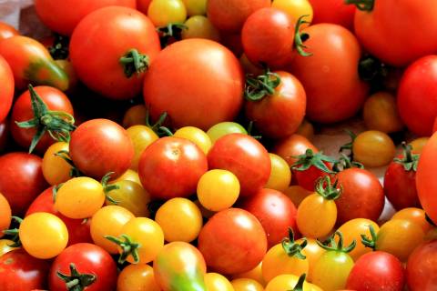 hydrating foods: tomatoes